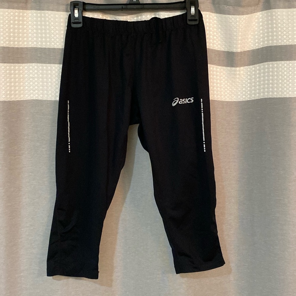ASICS Women’s Workout Capris Size M